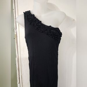 Super cute Kismet LBD! Sz Med, off the shoulder, in like new condition.